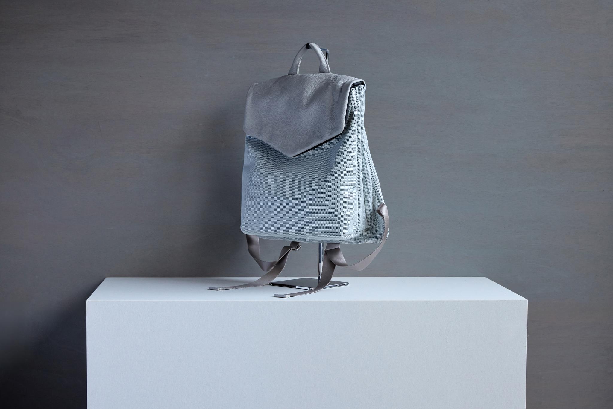 〈special price〉ポリエステルスクエアリュック(S) | 3枚目