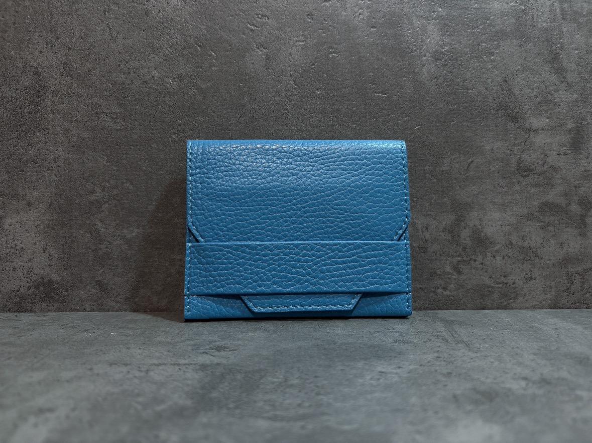 small wallet【シボ革/ライトブルー】1枚目の画像