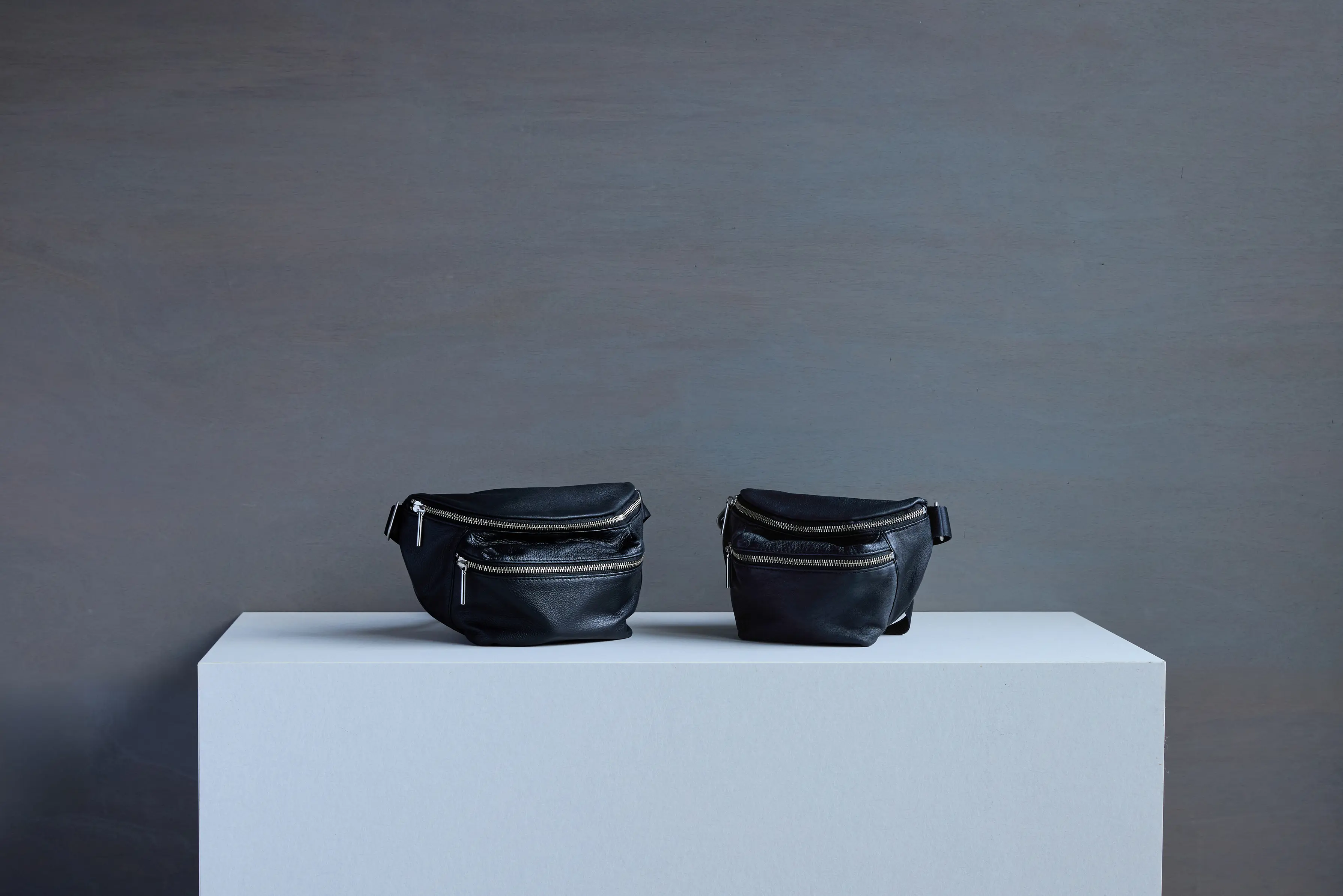 r2d2/S レザー1枚目の画像